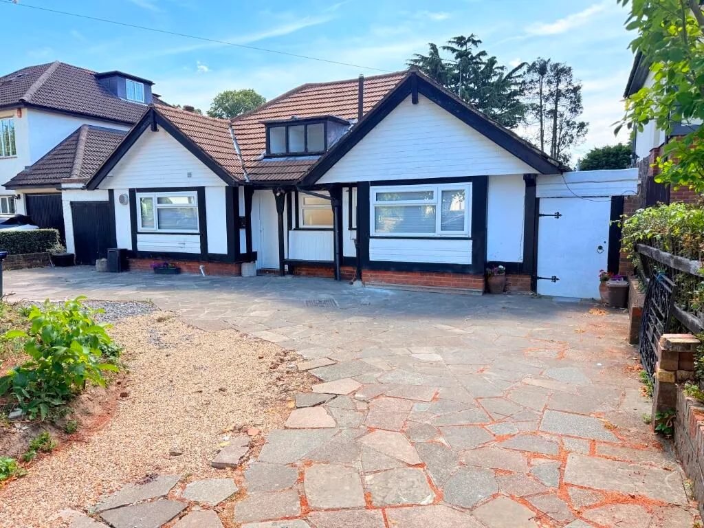 The front of the house from the driveway